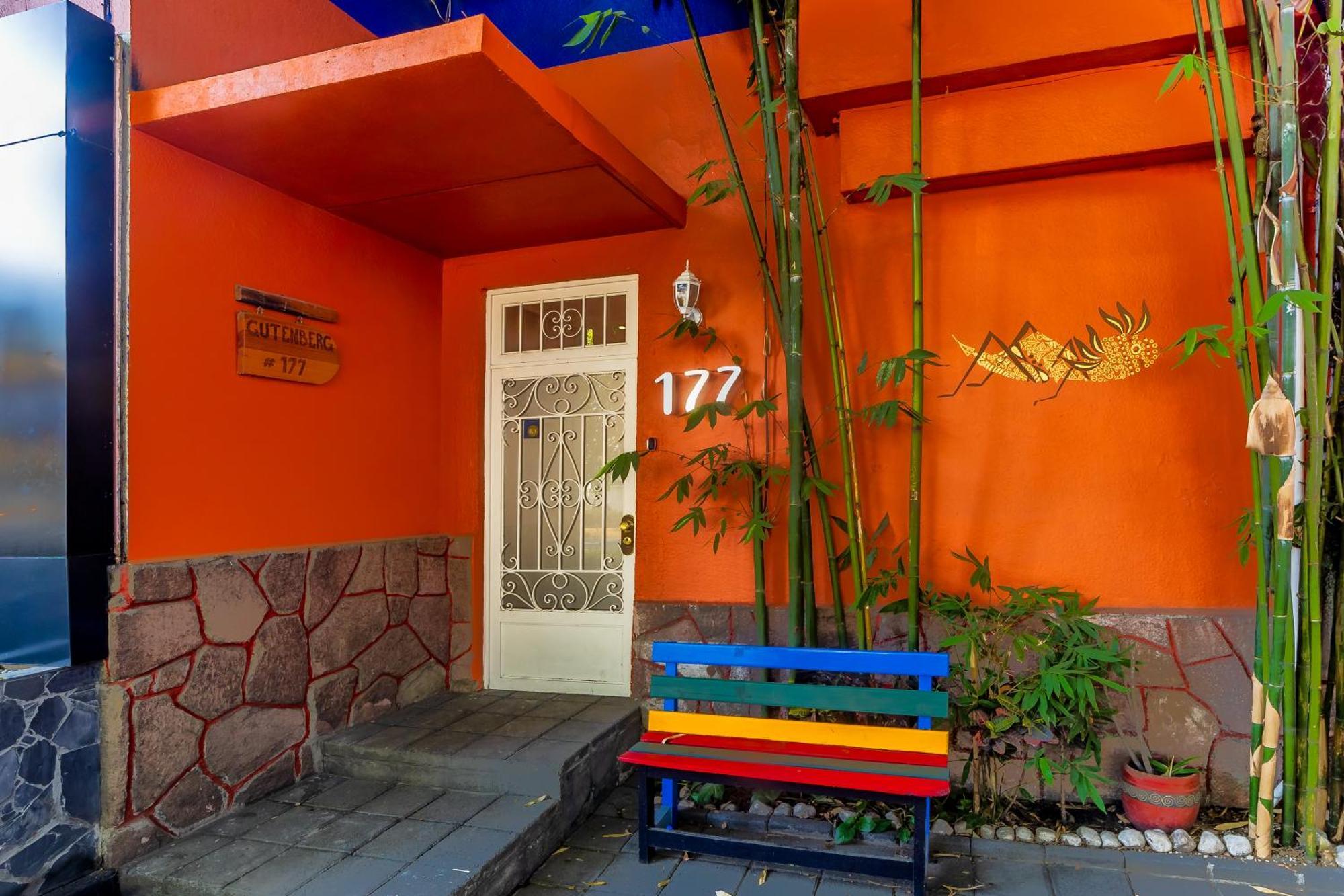 Oyo Casa Anzures Hotel 4*